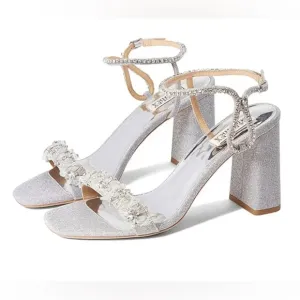 NIB Badgley Mischka Tanisha Women’s Silver Embellished Crystal Heels size 9.5