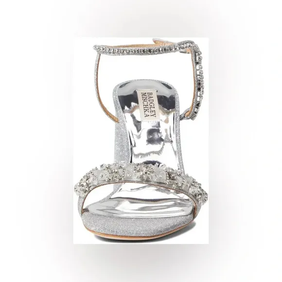 NIB Badgley Mischka Tanisha Women’s Silver Embellished Crystal Heels size 9.5