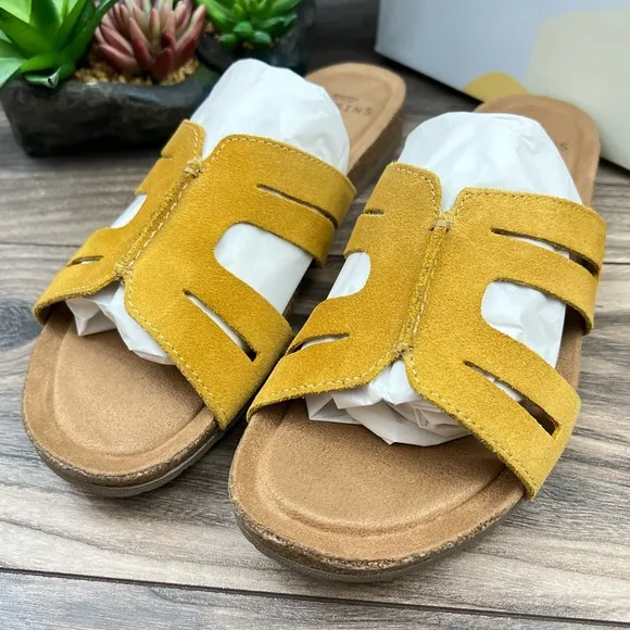 NIB Earth Origins 9W Luna Slip On Suede Slide Sandal Marigold Yellow 40.5