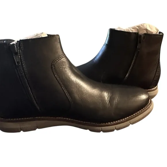 NIB Johnston &amp; Murphy Big Kid Holden Chelsea Boot- Black Leather $79, 5 M