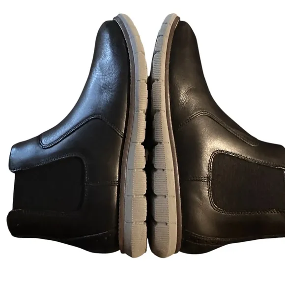 NIB Johnston &amp; Murphy Big Kid Holden Chelsea Boot- Black Leather $79, 5 M