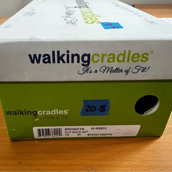 NIB Walking Cradles Gold Leather Bronwyn Flats sz 10W