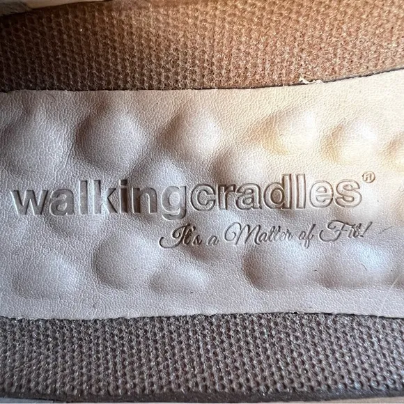 NIB Walking Cradles Gold Leather Bronwyn Flats sz 10W