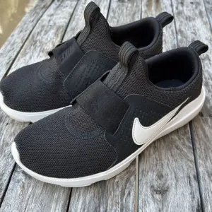 Nike AD Comfort Black White Slip On No Lace Up Size 5 Shoes Sneakers​​​