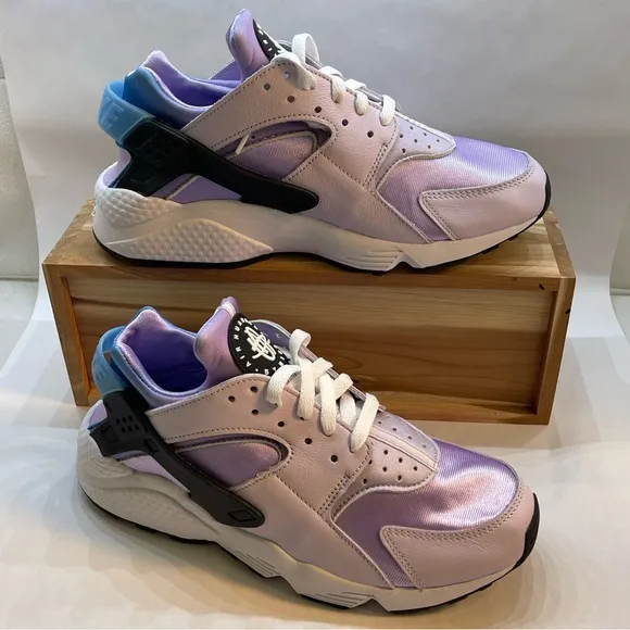 Nike Air Huarache Lilac/Barely Grape Running Shoes DZ5207-500 Women’s Size 9.5