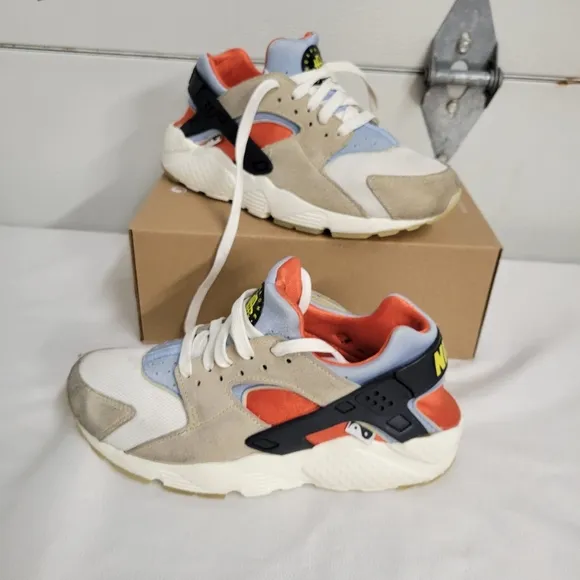 Nike Air Huarache Run Yin and Yang Set to Rise (GS) running shoes
