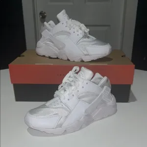 Nike Air Huarache “Triple White” Women’s Size 6.5