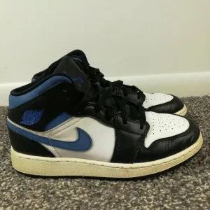 Nike Air Jordan 1 Mid ''Game Royal' Youth Boys Size 5Y 554725-140