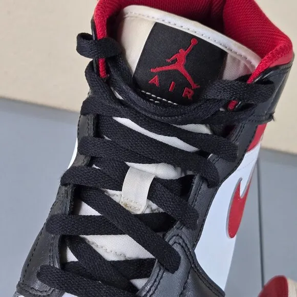 Nike Air Jordan 1 Mid GS Youth Kids Size 7Y Black Gym Red DJ4695-122 2021