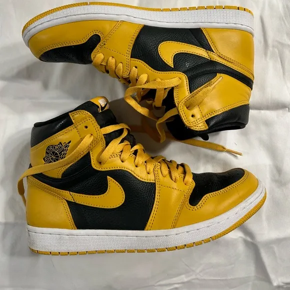 Nike Air Jordan 1 Mid ‘Pollen’. Size 9.5