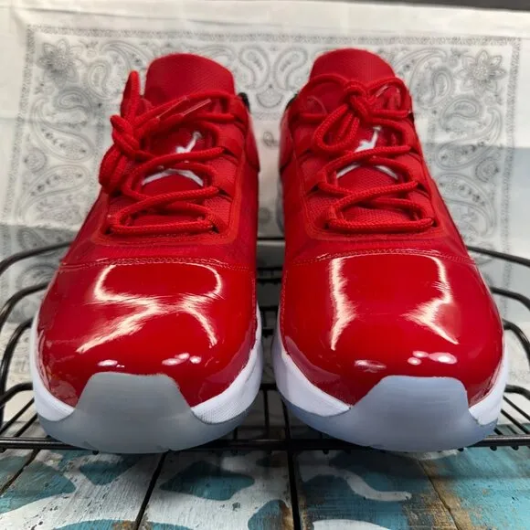 Nike Air Jordan 11 CMFT Low University Red 2022 basketball shoes Mens Sz 12