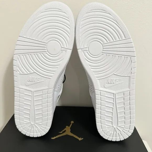 Nike Air Jordan Access White Gym Red Black Men Shoes AR3762-101 Size 8.5