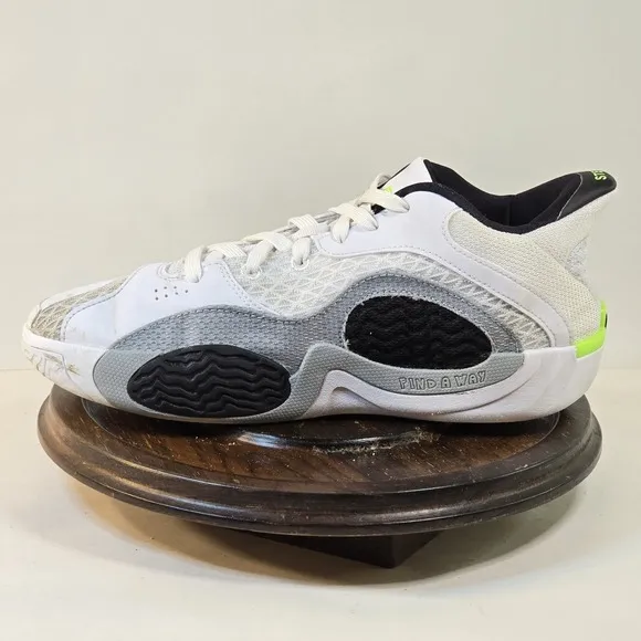 Nike Air Jordan Tatum 2 Boys Size 6Y Basketball Shoes Gym Sneakers FJ6459-100