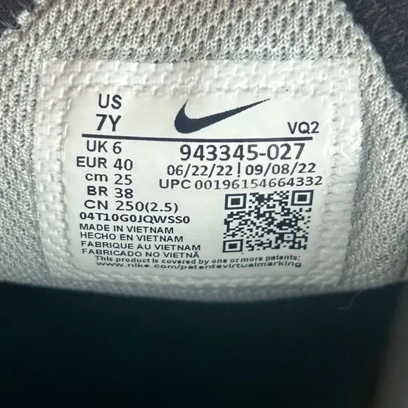 Nike Air Max 270 Athletic Running Shoes Youth 7Y Womens 8.5 Grey Fog Blue Black