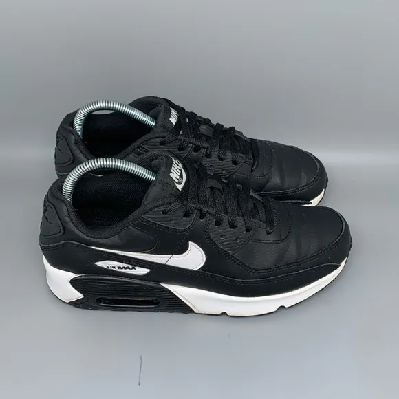Nike Air Max 90 Black White Running Shoes CD6864-010 Youth Sz 7Y Women's Sz 8.5