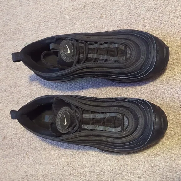 Nike Air Max 97 GS 921522-011 Triple Black Running Shoes Size 6Y/Women's 7.5 US