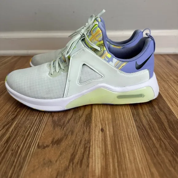 Nike Air Max Bella TR 5 Women’s Training Shoes Multicolor Athletic Sneakers 8.5