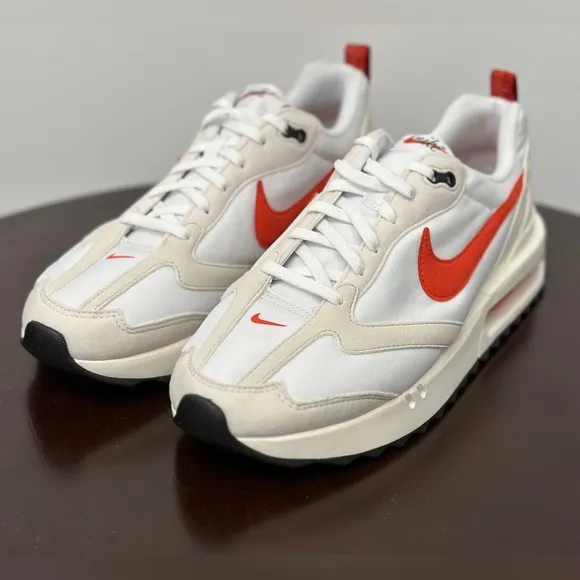 Nike Air Max Dawn sneakers