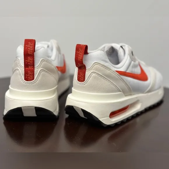 Nike Air Max Dawn sneakers