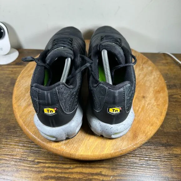 Nike Air Max Plus Premium Matte Silver Men's Size 12 Shoes Sneakers‎ 815994-003
