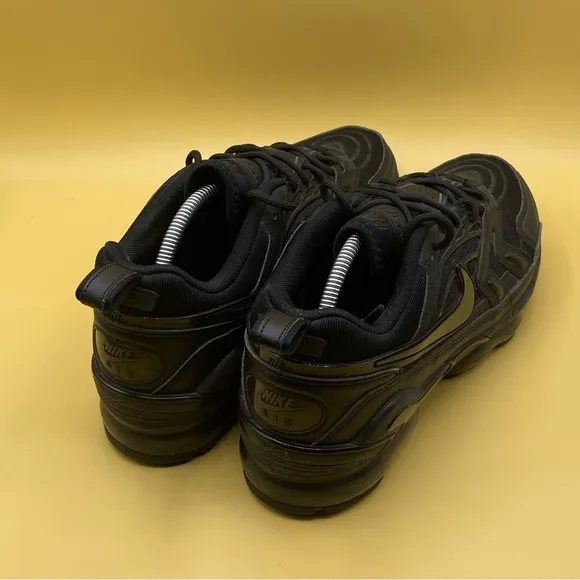 Nike Air Max Vapormax EVO Triple Black