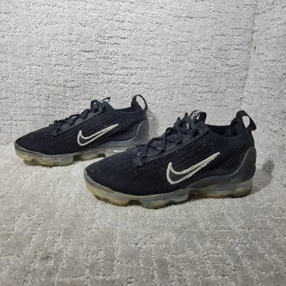 Nike Air Vapormax 2021 FK DC4112-002 Women's Size 7 Black Athletic Sneaker Shoes