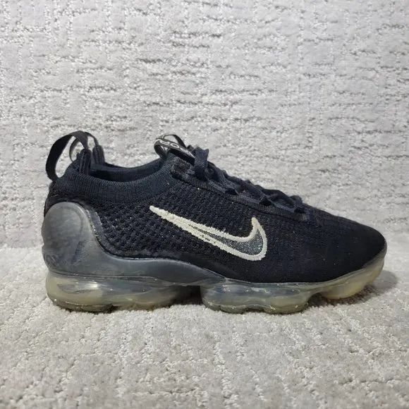 Nike Air Vapormax 2021 FK DC4112-002 Women's Size 7 Black Athletic Sneaker Shoes