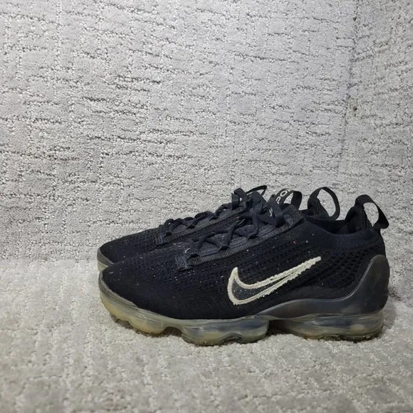 Nike Air Vapormax 2021 FK DC4112-002 Women's Size 7 Black Athletic Sneaker Shoes