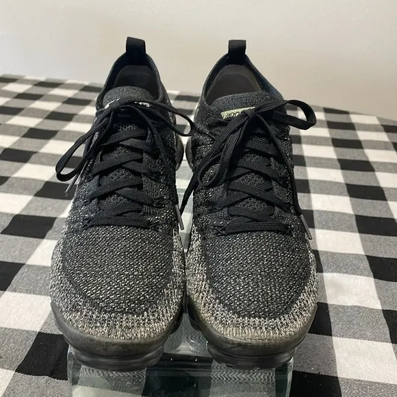 Nike Air Vapormax Flyknit 2 Mens Running Shoes Black/Dark Grey 942842 012 Sz 9.5