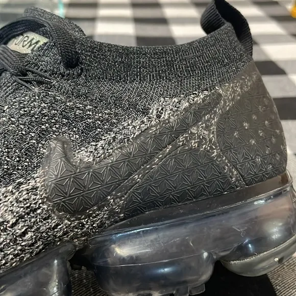 Nike Air Vapormax Flyknit 2 Mens Running Shoes Black/Dark Grey 942842 012 Sz 9.5