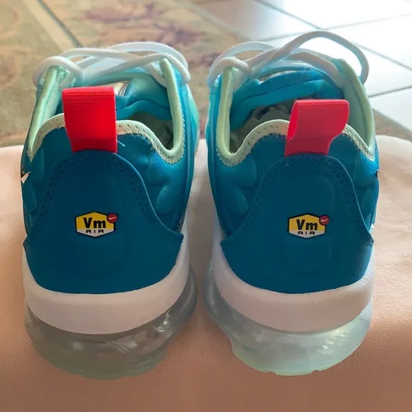 Nike Air VaporMax Plus Women's Shoes (Premium)