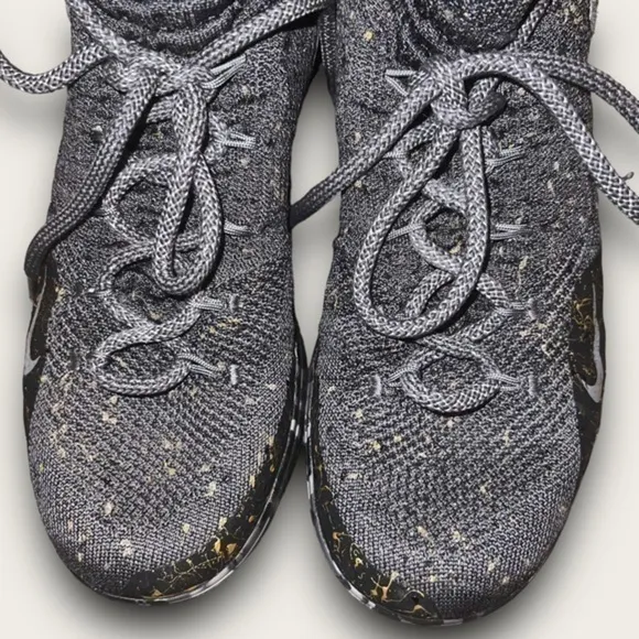 Nike Air Zoom Kevin Durant KD 11 XI Gold Splatter Flyknit Grey Camo AO2604-901