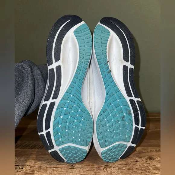 Nike Air Zoom Pegasus 38 Running Shoes Men’s Size 11.5