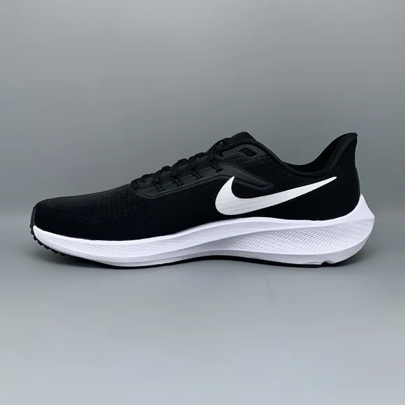 Nike Air Zoom Pegasus 39 TB Black White Running Shoes Men's Sz 11.5 NWT