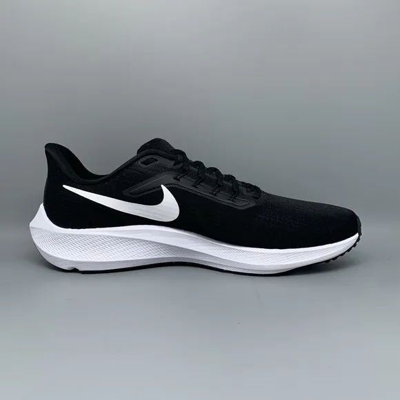 Nike Air Zoom Pegasus 39 TB Black White Running Shoes Men's Sz 11.5 NWT