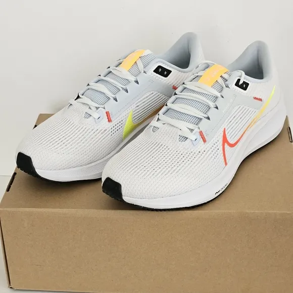 Nike Air Zoom Pegasus‎ 40 White Running Shoes DV3854-102 Womens Sz 11 Box No Lid