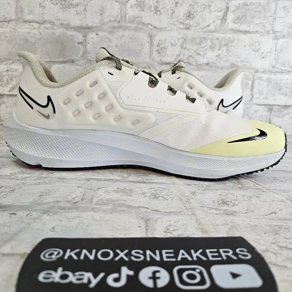 Nike Air Zoom Pegasus Shield Pale Ivory Black DO7626 100 Men's Size 10.5