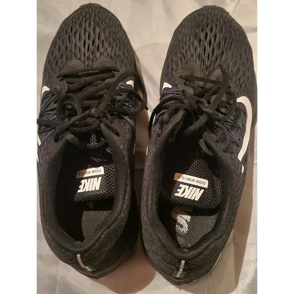 Nike Air Zoom Winflo 5 Black Mens 9.5  Anthracite AA7406-002 Running Shoes