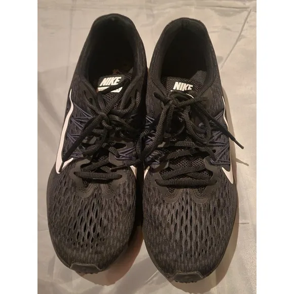 Nike Air Zoom Winflo 5 Black Mens 9.5  Anthracite AA7406-002 Running Shoes
