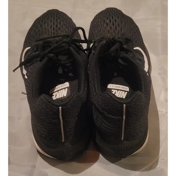 Nike Air Zoom Winflo 5 Black Mens 9.5  Anthracite AA7406-002 Running Shoes