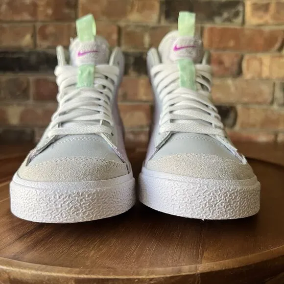 Nike Blazer Mid 77 Dance Barely Grape Metallic Copper DQ6084-500