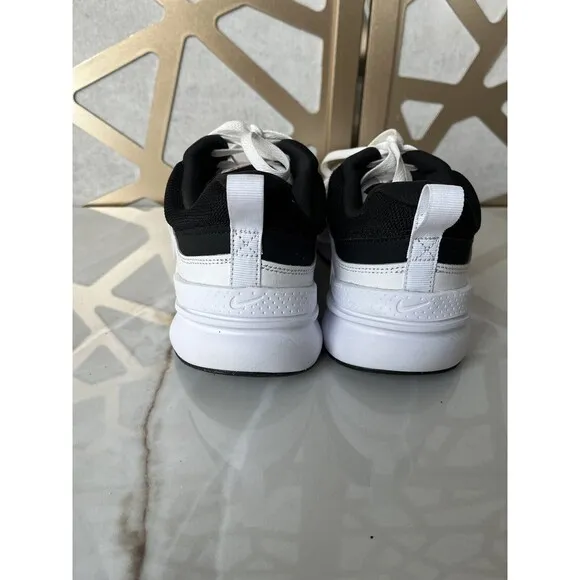 Nike Defy All Day Training Shoes Sneakers Men Sz 9 DJ1196