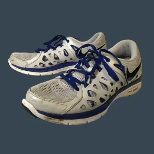 NIKE DUAL FUSION RUN 2 MEN'S WHITE BLUE WALKING RUNNING SHOES MEN'S SIZE 11