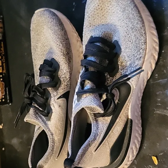 Nike Epic React FlyKnit 2 Size 8