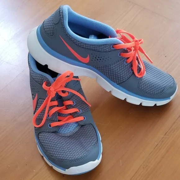 Nike Flex Experience Running Shoes