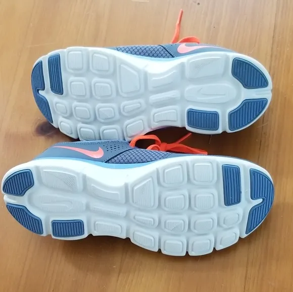 Nike Flex Experience Running Shoes