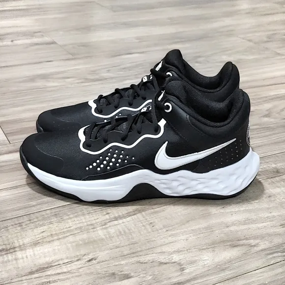 Nike Fly By 3 Mid Mens Size 10 Black White Basketball Shoes