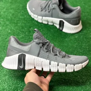 Nike Free Metcon 5 Gray Mens Running Shoes DV3949-003 NEW Multi Sz