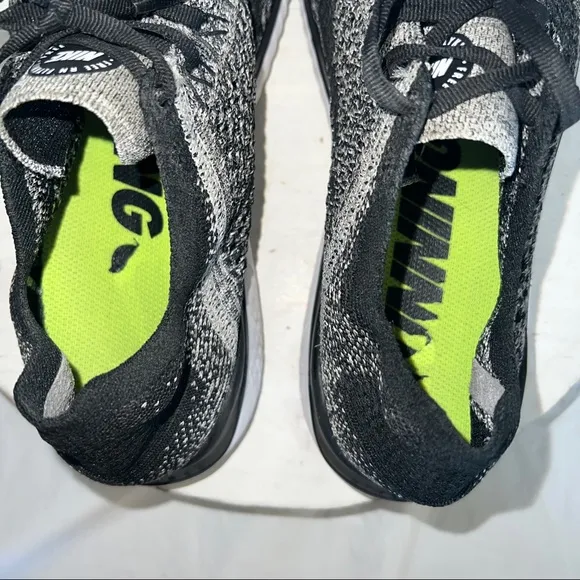 Nike Free RN Flyknit Men’s Running Shoes Oreo Black/White 942838-101 Size 9