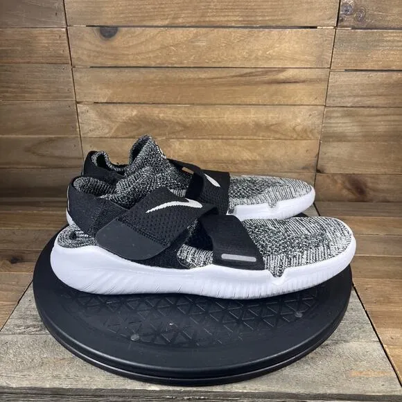 Nike Free RN Motion Womens Size 9 Flyknit Black Gray Slip On Shoes Sneakers